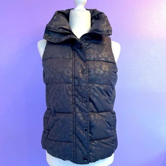 OLD NAVY PUFFY LEOPARD PRINT VEST - Picture 1 of 8
